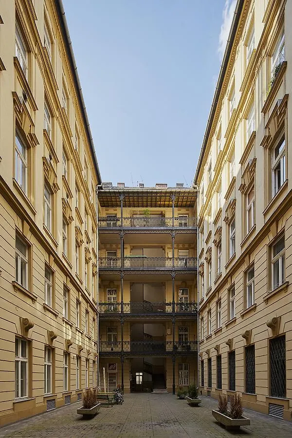 Apartment Secret Garden Hotel Budapest